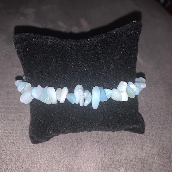 TOCARA New Retired Lilo C Amazonite Elastic Crystal Bracelet - Picture 1 of 1
